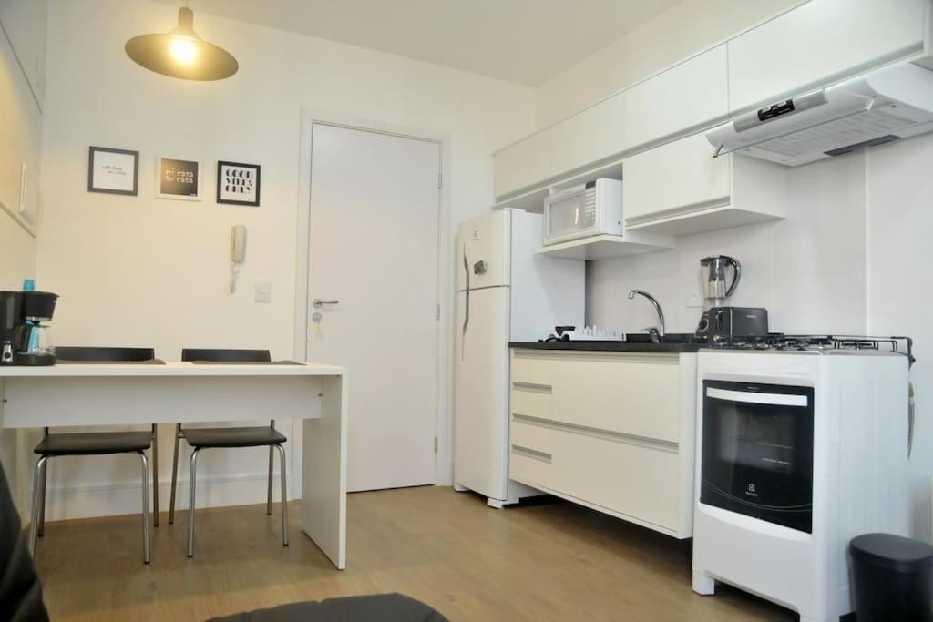 Apartamento Encantador: Mobiliado e Bem Localizado no Rebouças Curitiba Exterior photo